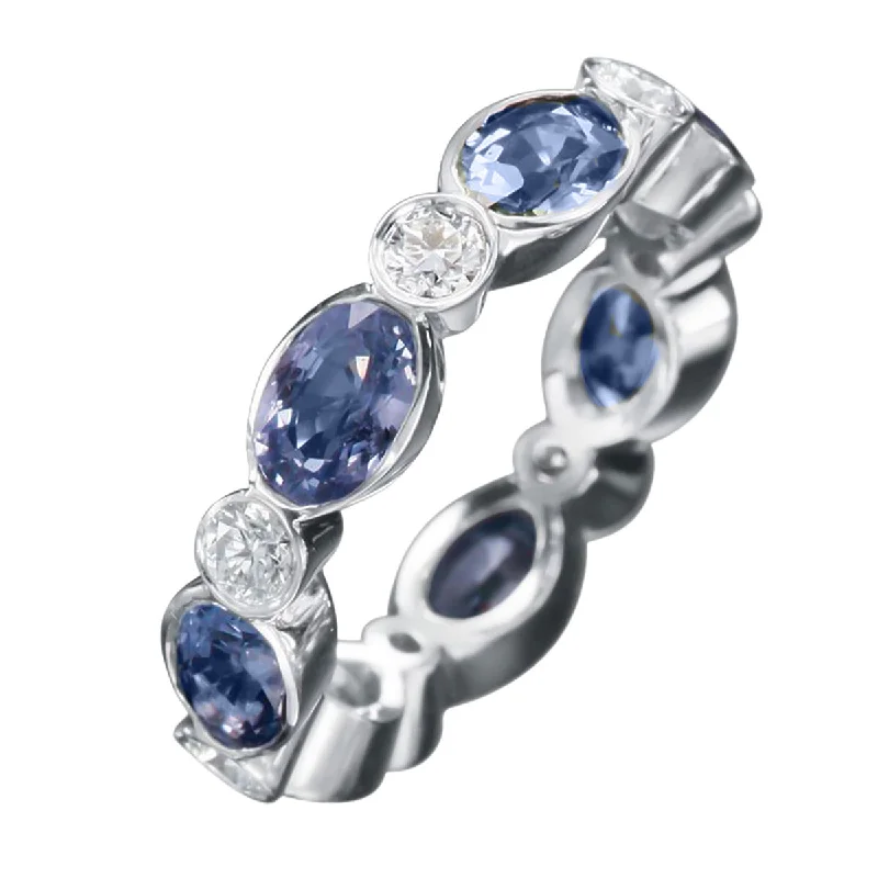 Women’s cushion-cut solitaire engagement ring-18K White Gold Diamond Sapphire Stackable Ring