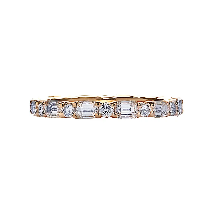 Women’s heart-shaped engagement ring-Emerald-cut and Round-cut Diamond Eternity Band