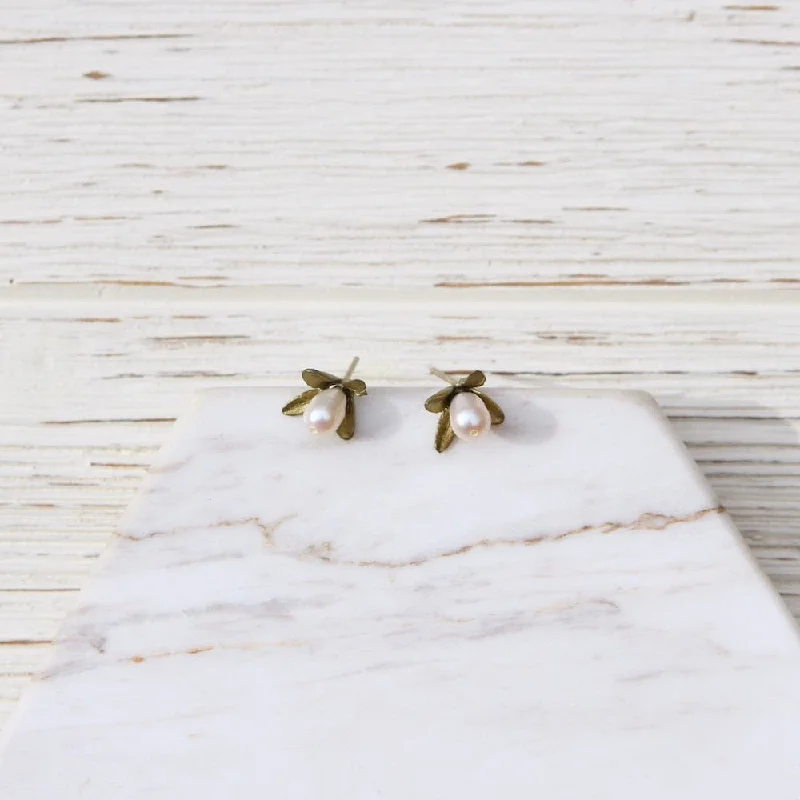 Women’s handmade earrings-Boxwood Pearl Post Earrings