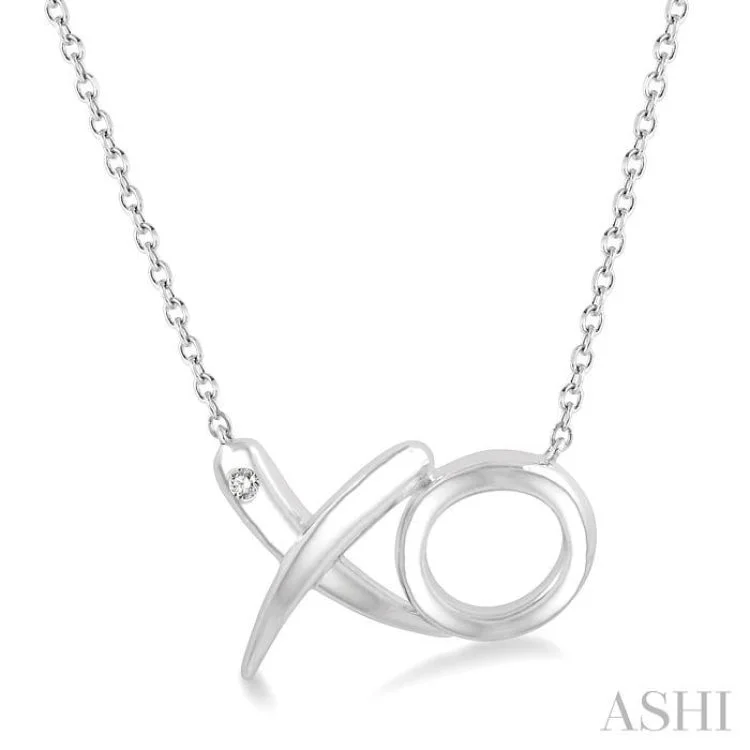 Women’s cross pendant necklace-1/50 Ctw 'XO' Hugs and Kisses Round Cut Diamond Fashion Pendant With Chain in Sterling Silver