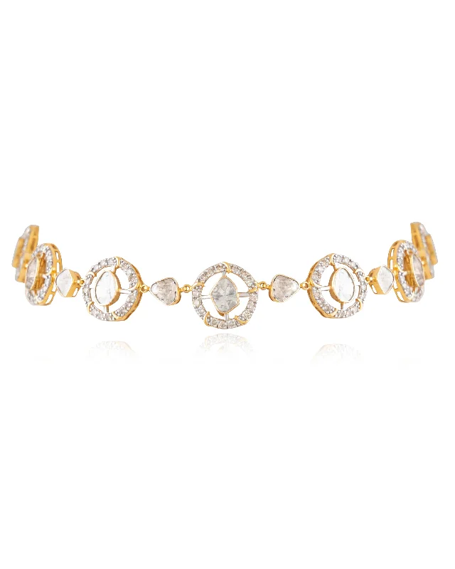 Women’s gold engagement ring-Amrin Polki And Diamond Choker