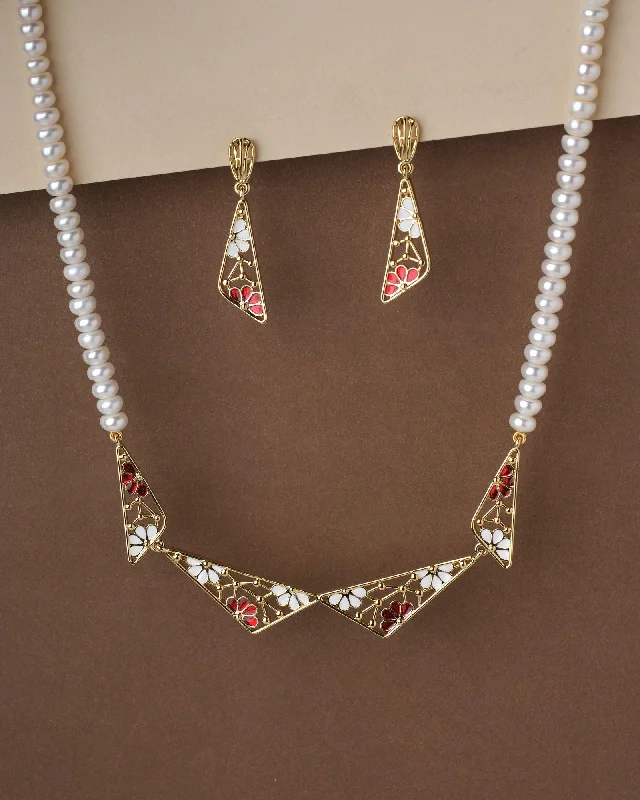 Women’s delicate necklace-Visionary Diva Pearl Necklace Set