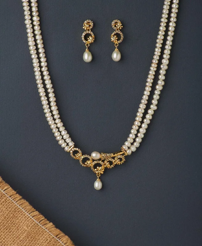 Women’s black diamond necklace-Trendy Stone Studded Pearl Necklace Set