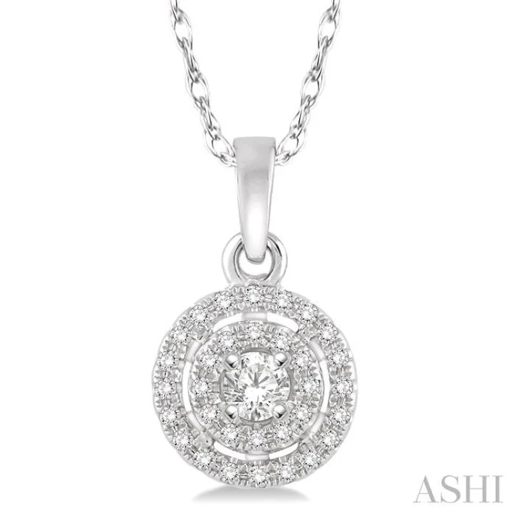 Women’s heart-shaped pendant necklace-1/5 Ctw Round Cut Diamond Fashion Pendant in 14K White Gold with Chain