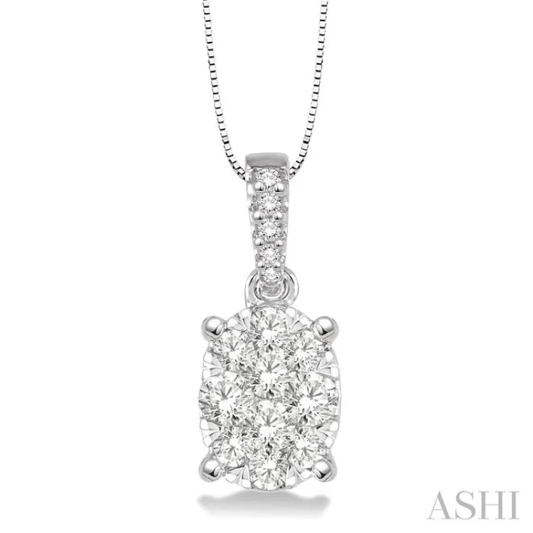 Women’s multistrand necklace-1/3 Ctw Oval Shape Diamond Lovebright Pendant in 14K White Gold with Chain