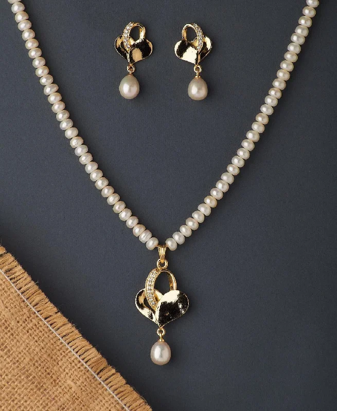 Women’s crystal charm necklace-Trendy Real Pearl Necklace Set