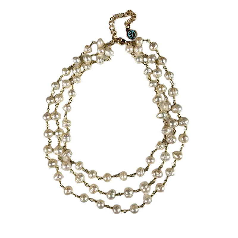 Women’s diamond necklace-The Pearla Necklace