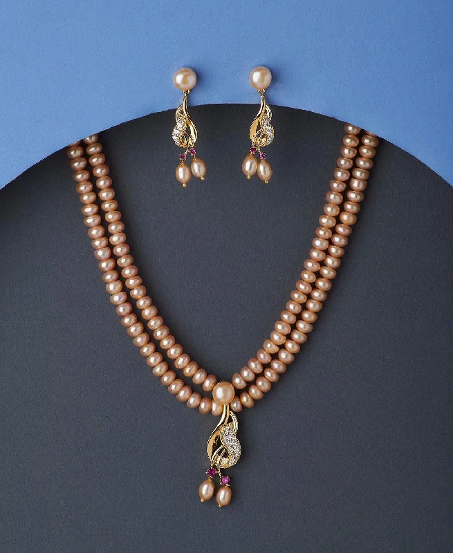 Women’s long-chain necklace-Trendy Stone Studded Pink Pearl Necklace Set