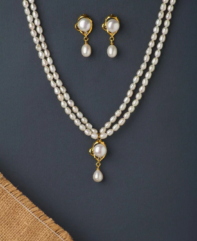 Women’s precious stone necklace-Trendy Stone Studded Pearl Necklace Set