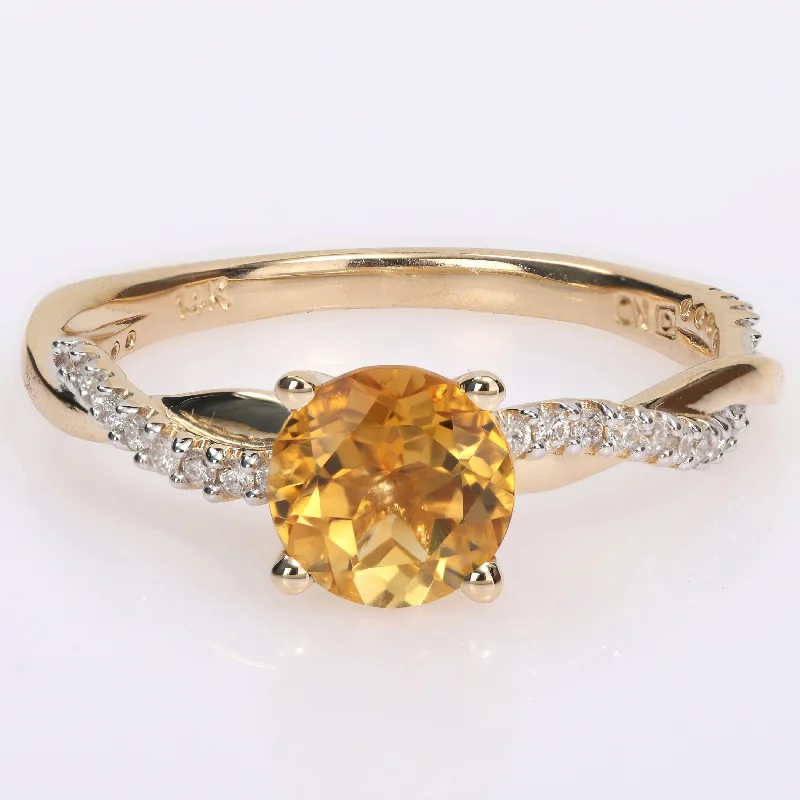 Women’s silver-plated ring-Miadora Citrine and 1/6ct TDW Diamond Crossover Birthstone Ring in 14k Yellow Gold