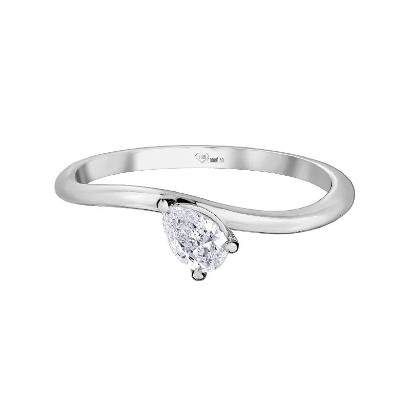 Women’s gemstone ring-10kt White Gold 0.23ct Pear Canadian Diamond Ring