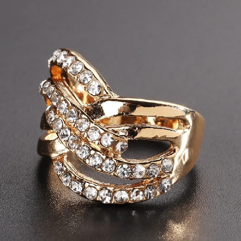 Women’s handcrafted ring-Luxury 9K Gold Plated Alloy Finger Band Rhinestone Inlaid Ring Jewelry Gift