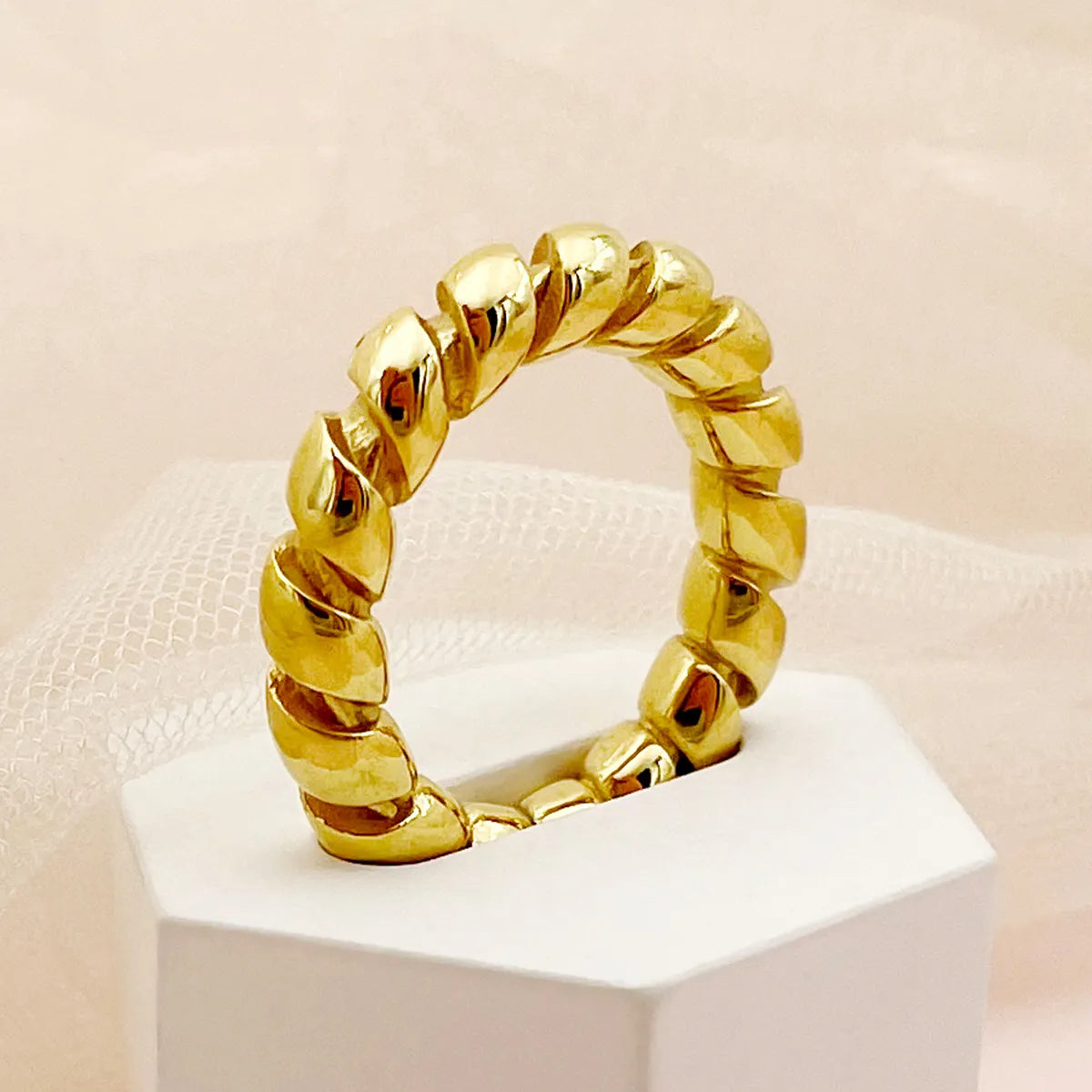 Women’s gemstone cocktail ring-Simple Style Commute Solid Color Stainless Steel Polishing Plating Gold Plated Rings