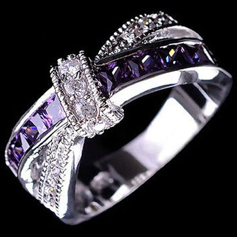 Women’s unique ring-Ring Rhinestone Inlaid Decorative Alloy Cross Design Finger Band For Party