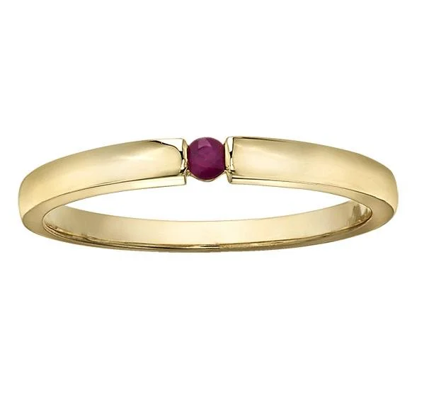 Women’s vintage ring-10kt Yellow Gold Ruby Stackable Ring